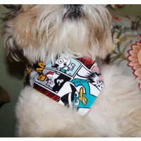 Hundehalstuch - Comic Print Waschbare Baumwolle Größe Klein Druckknöpfe Reversable Welpe Bandana 17" By 8" von Kakodah