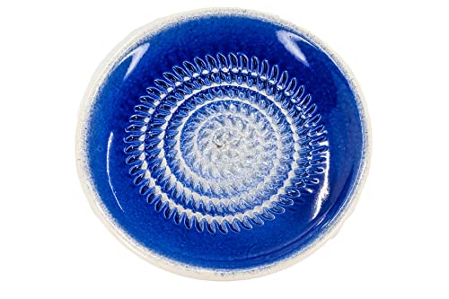 Kaladia Keramik Reibeteller/Keramikhobel Unifarbend - ideal für Ingwer, Parmesan etc. - in Dunkelblau - Durchmesser: 12 cm - handgemacht & handbemalt - Made in Spain von Kaladia