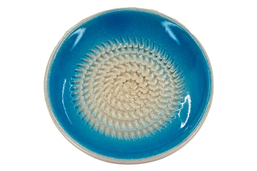 Kaladia Keramik Reibeteller/Keramikhobel Unifarbend - ideal für Ingwer, Parmesan etc. - in Hellblau - Durchmesser: 12 cm - handgemacht & handbemalt - Made in Spain von Kaladia