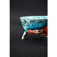 Keramik Dreifuß, Räucherschale, Tonschale, Räucherung Auf Sand Mit Kohle, Raumreinigung, Space Clearing, Meditation, Rituale, Blau Rot Keramik Dreifuß, Räucherschale, Tonschale, Räucherung Auf Sand Mit Kohle, Raumreinigung, Space Clearing, Meditation, Rituale, Blau Rot von KamaCrafts