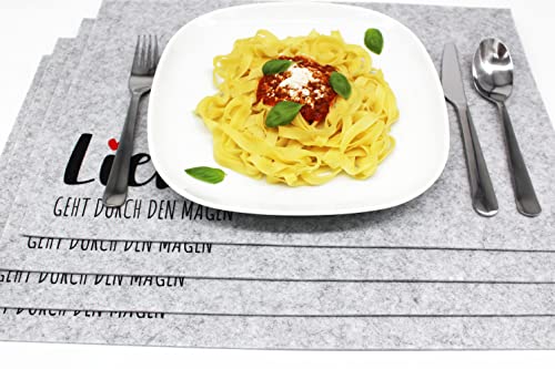 KAMACA 4er Set Tischsets Platzsets Platzmatten aus Filz Liebe abwaschbar Platzdeckchen grau Eyecatcher (4er Set Filz Liebe hellgrau) von KAMACA