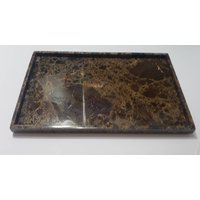 Handgefertigtes Emperador Dark Marble Tablett 15 3/4 ""× 9 3/4" Höhe 1", Perfekt Zum Servieren Von Oder Herzstück Versandkostenfrei von KandMStoneandGlass