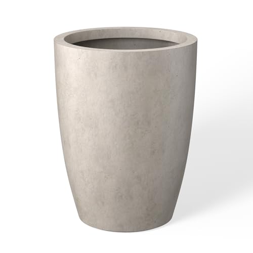 Kante 46 cm hoher runder Beton-Übertopf für den Innen- und Außenbereich, Moderne dekorative Blumentöpfe mit Ablaufloch und Gummistopfen für Haus und Garten, verwitterten Beton Kante 46 cm hoher runder Beton-Übertopf für den Innen- und Außenbereich, Moderne dekorative Blumentöpfe mit Ablaufloch und Gummistopfen für Haus und Garten, verwitterten Beton von Kante