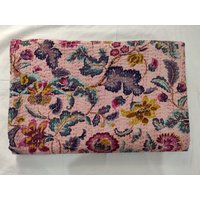 Handgenähter Kantha Quilt Rosa Tagesdecke von Kanthastore111