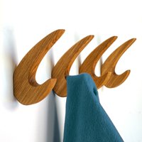 Naturholz Eiche Wandhaken | Moderne Dekorative Handgemachte Kleiderhaken Minimalist Huthaken Garderobe von KardamovStudio