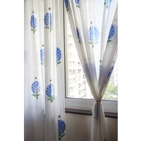 Indigo Block Print Gardinen - Floral Boho Fenster Panels | 2Er Set von KaribyKriti