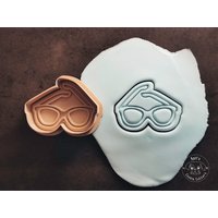 Sonnenbrille, Sunglasses, Brille Stamp & Cookie Cutter Keksausstecher Fondantstempel Sonnenbrille, Sunglasses, Brille Stamp & Cookie Cutter Keksausstecher Fondantstempel von KarlsCookieCutters