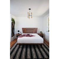 Travis Modern Plateau Bett Und Kopfteil von KarmaDeefaDesign