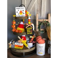 Candy Corn Decor Bundle, 3Er Set, Thanksgiving Tiered Tray, Herbst Girlande, Nudelholz, Holzanhänger, Mini Schild, Halloween von KartKreations6