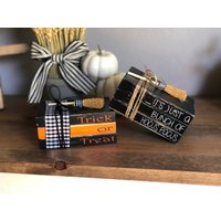 Halloween-Orange-Schwarz - Stapel-Mini Buch Bundle-Set 3 Holz Bücher-Herbst-Tier Tray-Tiered Tray-Rae Dunn Inspiriert-Buch Stempel-Faux Book von KartKreations6