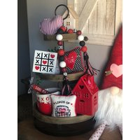 Soul Mate Decor Bundle, Valentinstag, 3Er-Set, Valentine Tiered Tablett, Girlande, Nudelholz, Holzanhänger, Mini-Schild von KartKreations6