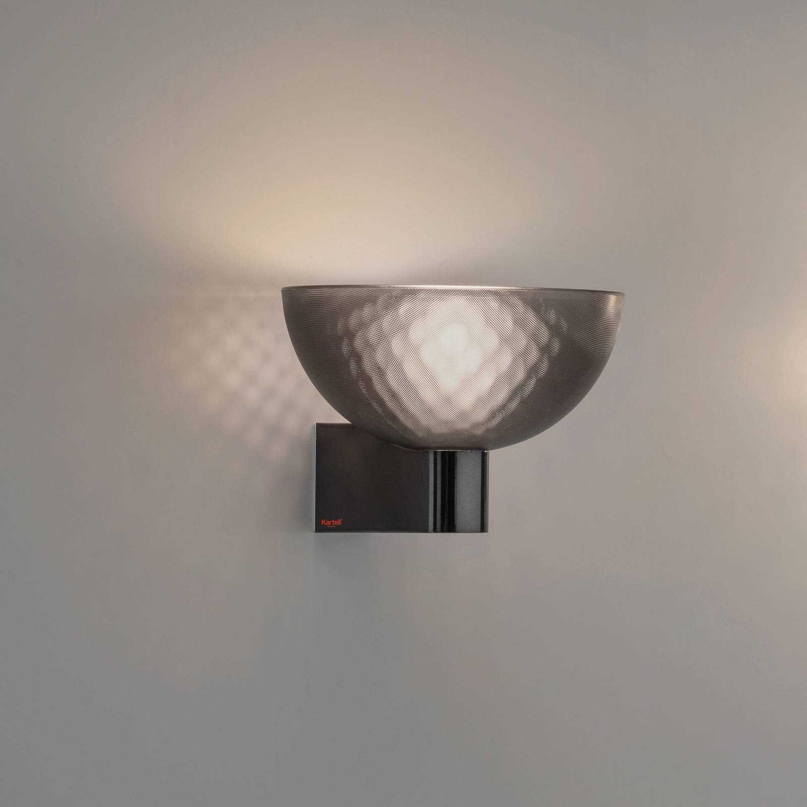 Kartell Fata LED-Wandleuchte rauchgrau von Kartell