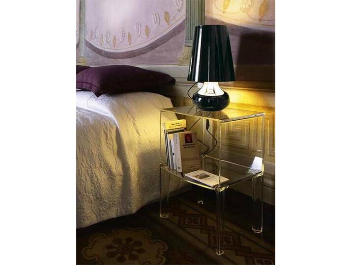Kartell Sideboard Ghost Buster, 1 Fach transparent, Designer Philippe Starck, 57x40x37 cm Kartell Sideboard Ghost Buster, 1 Fach transparent, Designer Philippe Starck, 57x40x37 cm von Kartell