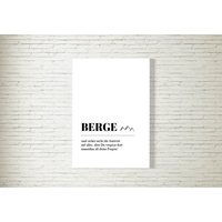Poster Berge Definition | Zuhause Geschenk Einzug Einweihung Bergliebe Alpenliebe Bergverrückt Wörterbuch Duden Bayrisch Poster Berge Definition | Zuhause Geschenk Einzug Einweihung Bergliebe Alpenliebe Bergverrückt Wörterbuch Duden Bayrisch von KartlereiDesigns
