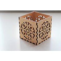Floraler Teelichthalter Aus Holz von KaryaCreativeStudio