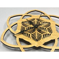 Wanduhr Hexa Flora Laser Geschnittene Geometrie Aus Holz Einweihungsgeschenk von KashmirStudioShop