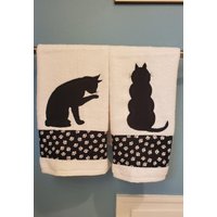 Verkauft Als Set | 2 Katzenhandtücher Mit Tierprint-Rand/Geschenkidee/Katzendekor/Schwarz-Weißem Druck von KathySteigDecor