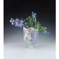 Handgemachte Porzellan Vase Mit Rotem Und Blauem Blumenmuster von KatieSuskoCeramics