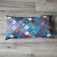 Kissenbezug Mit Bunten Mandalas Kissenbezug Mit Bunten Mandalas von KatisKollektion