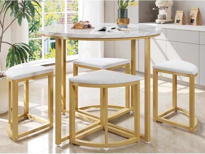 Esstisch und 4 Stühle – MDF-Platte, vergoldetes Eisengestell und weiße Samtkissen – Weiß und Gold von Kauf-Unique Marketplace