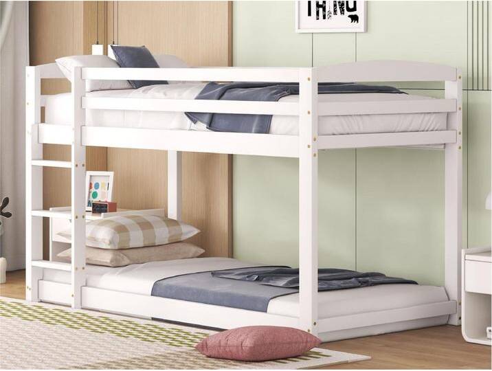 Etagenbett aus Kiefernholz mit Absturzsicherung + Leiter – 90 x 200 cm – Weiß Etagenbett aus Kiefernholz mit Absturzsicherung + Leiter – 90 x 200 cm – Weiß von Kauf-Unique Marketplace