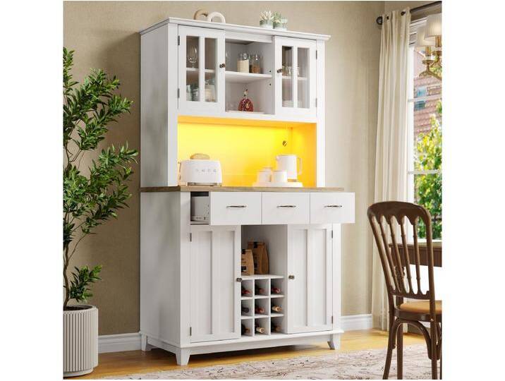 Hohes Sideboard mit 4 Türen, 3 Schubladen und Weinregal für 9 Flaschen – 106 x 40 x 179,5 cm – LEDs – MDF-Holz – für die Küche – Weiß + Natur Hohes Sideboard mit 4 Türen, 3 Schubladen und Weinregal für 9 Flaschen – 106 x 40 x 179,5 cm – LEDs – MDF-Holz – für die Küche – Weiß + Natur von Kauf-Unique Marketplace