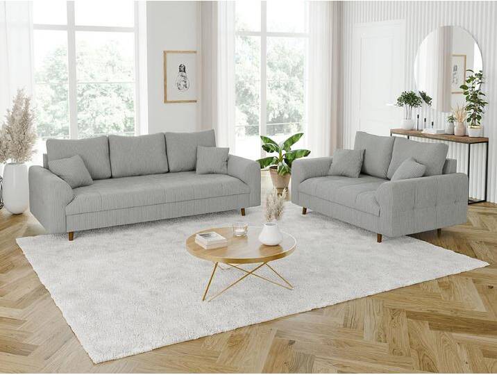 Jasper - Polstergarnitur 3+2 mit Braun Holzfüßen im skandinavischen Stil aus Hellgrau Cord-Stoff Jasper - Polstergarnitur 3+2 mit Braun Holzfüßen im skandinavischen Stil aus Hellgrau Cord-Stoff von Kauf-Unique Marketplace