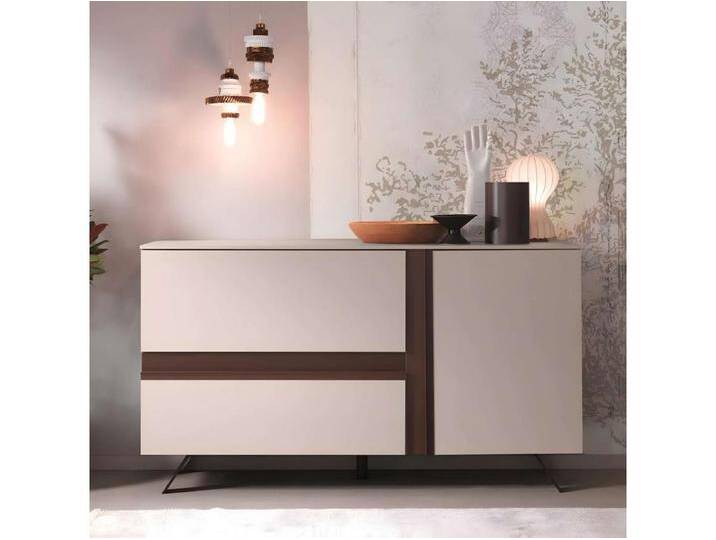 Modernes Sideboard aus Holz Abaco 2 Türen 1 Schublade mit lackierten Metallfüßen von Kauf-Unique Marketplace