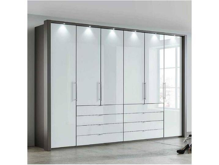 Schlafzimmerkleiderschrank in Braun und Wei� Glas beschichtet Faltt�ren Schlafzimmerkleiderschrank in Braun und Wei� Glas beschichtet Faltt�ren von Kauf-Unique Marketplace