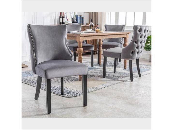 Set aus 4 Esszimmerstühlen – Samt und Massivholz – Rückenlehne mit Rautenmuster – Grau und Schwarz Set aus 4 Esszimmerstühlen – Samt und Massivholz – Rückenlehne mit Rautenmuster – Grau und Schwarz von Kauf-Unique Marketplace