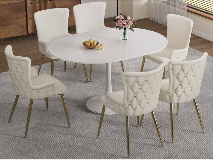 Set mit 6 Samtstühlen – goldene Metallbeine – Beige Set mit 6 Samtstühlen – goldene Metallbeine – Beige von Kauf-Unique Marketplace