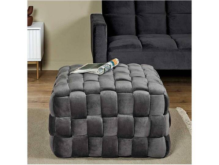 Sitzw�rfel Couchhocker in Grau aus Samt Sitzw�rfel Couchhocker in Grau aus Samt von Kauf-Unique Marketplace