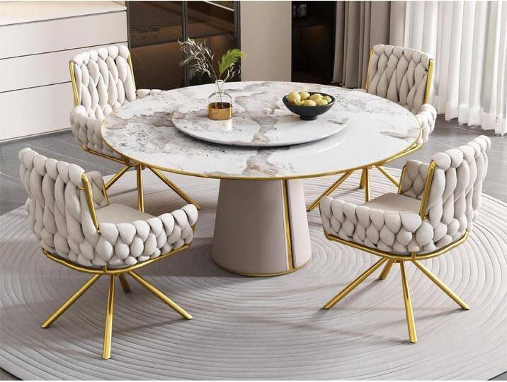 Stuhl 4er-Set aus Samt mit Armlehnen – goldene Metallbeine – Beige von Kauf-Unique Marketplace