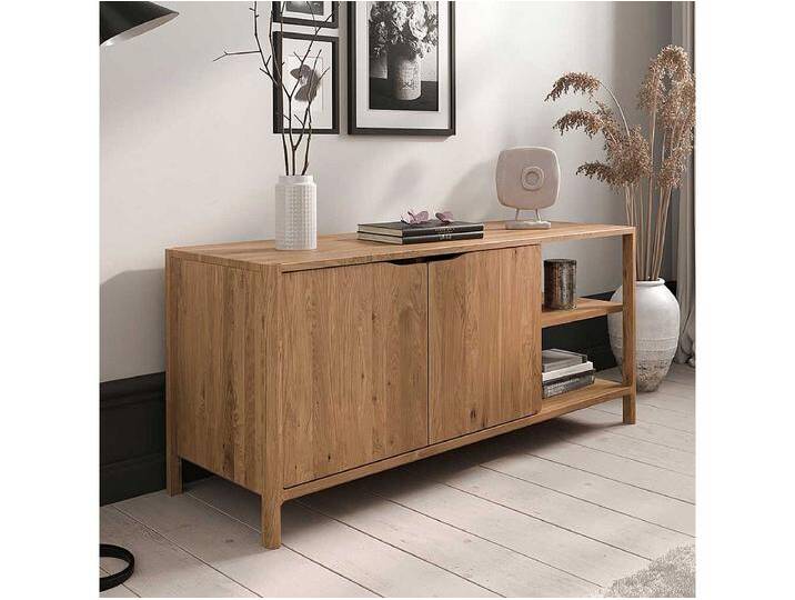 TV Board Lowboard aus Wildeiche Massivholz mit offenen Fächern TV Board Lowboard aus Wildeiche Massivholz mit offenen Fächern von Kauf-Unique Marketplace