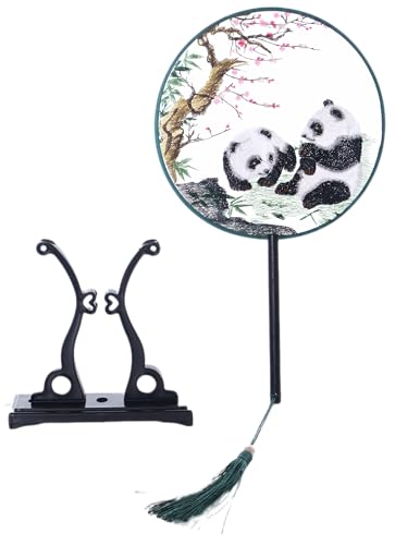 Kawaii-Story F-036 Traditional rund bestickter chinesischer Stoff Handfächer Holzgriff Quaste, Dekoration Fächer Ständer, Hanfu-Accessoire Panda von Kawaii-Story