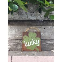 Lucy - St. Patricks Day Schild von KayeandKaeCreations