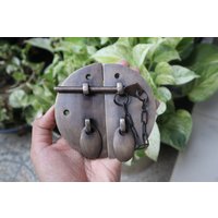 10 cm - Vintage Riegel Massives Messing Runde Oval Griffe Chest Box Latch Lock Schrankschloss Safe von KayeeEthnic