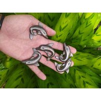 5 Stück - Süße Kleine Delfin Fisch Vintage Schubladenknäufe Antike Massiv Messing von KayeeEthnic