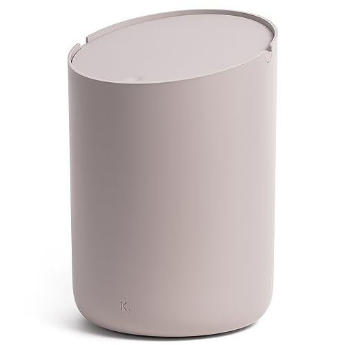 Kazai.® Mini-Kosmetikeimer 'Tove' - 1,5L | Exklusives Bad-Mülleimer Design aus Berlin | rutschfest, inkl. Inneneimer und Smart-Beutelfunktion | Taupe von Kazai.