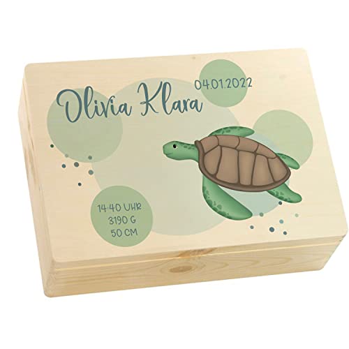Kekskrone personalisierte Holzkiste mit Deckel - Schildkröte Motiv - Natur, FSC® - ca. 40 x 30 x 14 cm - personalisierte Geschenke Baby - Aufbewahrungsbox Kinder - Taufgeschenke für Mädchen von Kekskrone