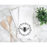 Bienenkranz Mehl Sack Handtuch - Küchentuch - Geschirrtuch - Küchendekor - Home Decor - Housewarminggeschenk - Hochzeitsgeschenk - Biene von KellieHCrafts