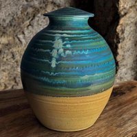 325 Cu/in Handgefertigte Urne Für Erwachsene - Große Größe Hält Ungefähr Kubikzoll Abmessungen 11 "x 9" Dcto-325Cu-1 325 Cu/in Handgefertigte Urne Für Erwachsene - Große Größe Hält Ungefähr Kubikzoll Abmessungen 11 "x 9" Dcto-325Cu-1 von KentHarrisPottery