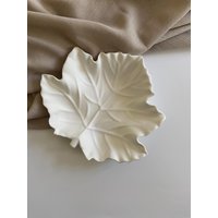 Dekoschale, Schmuckschale, Blattschale, Herbstblatt, Raysin, Keramik Dekoschale, Schmuckschale, Blattschale, Herbstblatt, Raysin, Keramik von KeraSchoen