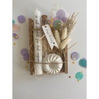 Geburtstagsgeschenk, Raysin, Trockenblumen, Stabkerze, Kerzentattoo, Gugelhupf, Kerzenhalter, Konferenz Geburtstagsgeschenk, Raysin, Trockenblumen, Stabkerze, Kerzentattoo, Gugelhupf, Kerzenhalter, Konferenz von KeraSchoen