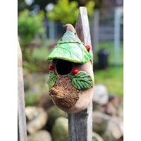 Vogelhaus Aus Keramik Mit Beeren von KeramikBottke