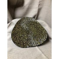 Dekoschale in Grün Dreieck Dekoschale in Grün Dreieck von KeramikEmotion