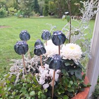 Kleine Mohnkapseln, Beetstecker Aus Keramik, Handgemachtes Unikat von KeramikHausSTJ