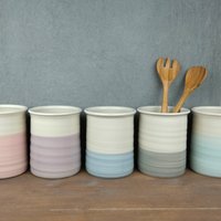 Besteckständer Aus Keramik, Pastell Z. B. Mint, Handgetöpfert, Utensilienhalter, Handgemacht, Besteckhalter, Für Kochbesteck Und Kochlöffel von KeramikHuebsch