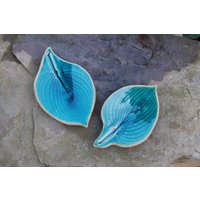 Seifenschale Seifenablage Schmuckschale "Kleines Hosta-Blatt Mit Stiel" | Ein Stück, Türkis Glasierte Keramik Aus Echtem Hostablatt/Funkie von KeramikimLandhaus