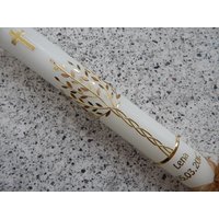 Taufkerze Lang Kommunionskerze Lebensbaum Gold Jungen Mädchen 40x4 cm Original Design Kkr263 von KerzenOase